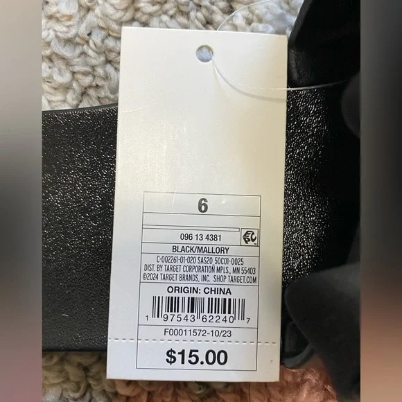 Women’s Jelly Sandals - Picture 5 of 5